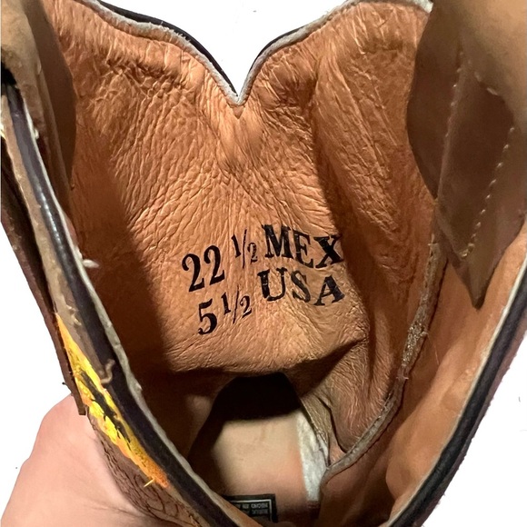 Brown Cowboy Boots with Sunflower Embroidery 5.5 - Picture 3 of 11